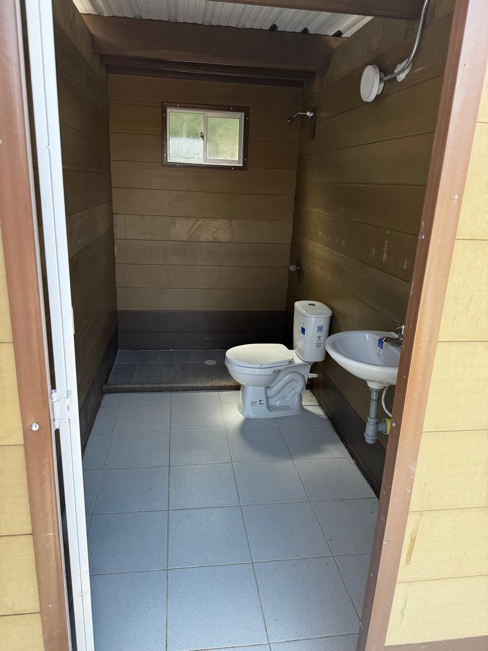 Baños 1